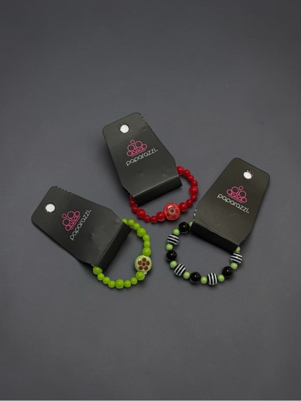 🫶🏻 paparazzi Kids Red, Lime Green & Black Beaded Bracelets (3)